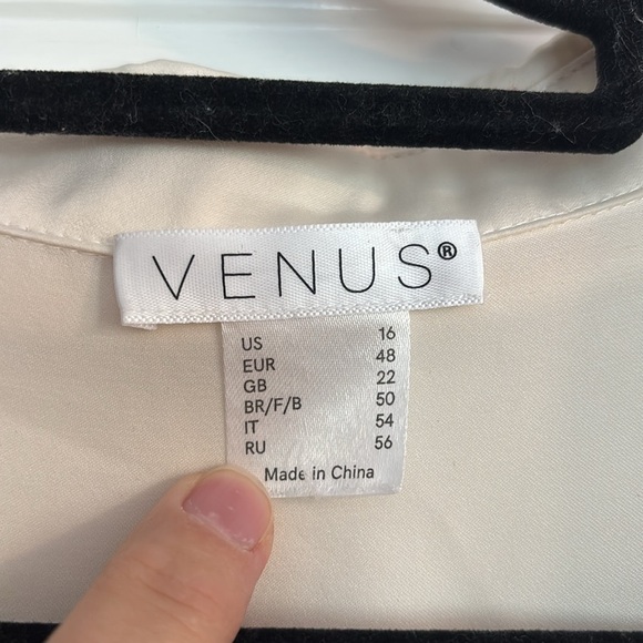 Venus Cream Button-Up Polyester Blouse - Picture 3 of 4